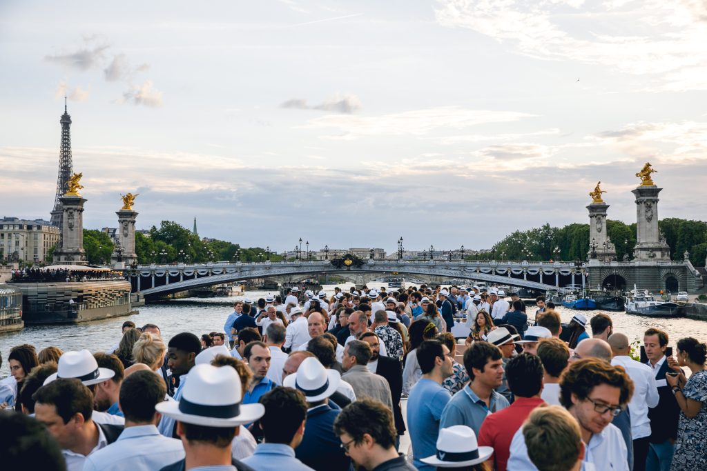 afterwork à bord d'une péniche